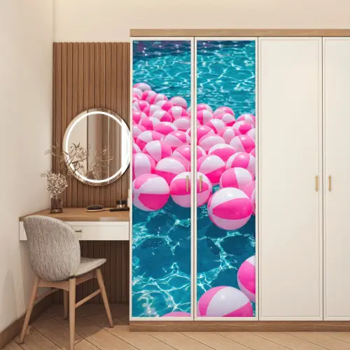 Strandballen - Roze - Water deurposter klein -sfeer3