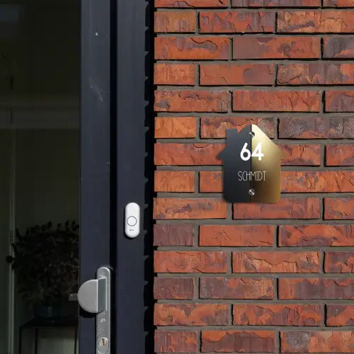 Half goud zwart - Modern Naambord Huisje klein -sfeer2
