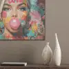Vrouw - Kauwgom - Graffiti - Love PET vilt klein -sfeer6_closeup