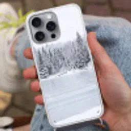 Meer - Dennen - IJs - Winter - Rustgevend Hoesje iPhone 16 Pro Max met koord klein -sfeer3