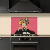 Meisje - Kopje - Bloemen - Roze keuken achterwand spatscherm klein -sfeer1