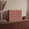 Retro - Madelief - Roze Light Box met batterij (Wandlamp) middel 907 -sfeer2