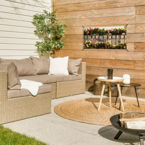 Bloemen - Hek - Stadszicht - Zomer tuinposter los doek klein -sfeer4