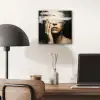Hand - Gezicht - Strepen - Abstract aluminium wit klein -sfeer5