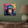 Graffiti - Chimpanzee - Street art - Koptelefoon - Aap aluminium wit klein -sfeer2