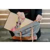 Grijs - Konijn - Blouse - Strik laptophoes neopreen klein -tas
