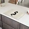 Penseelstreek - Zwart - Minimalistisch Inductie beschermer vinyl 3mm klein -sfeer8