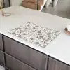 Classic - Black - White - Floral Inductie beschermer vinyl 3mm klein 276 -sfeer8