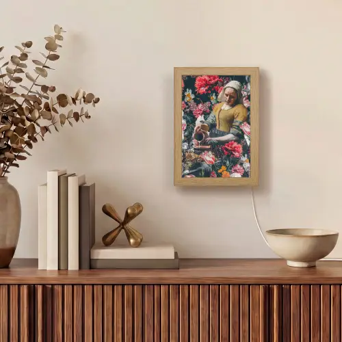 Melkmeisje - Johannes Vermeer - Bloemen - Roze Light Box met kabel (Tafellamp) klein -sfeer2