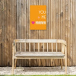 Oranje - Love - Valentijn Tuinposter op houten frame 2 cm dik klein -sfeer4