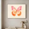 Oranje - Vlinder - Minimalistisch Textielframe zwart klein -sfeer2