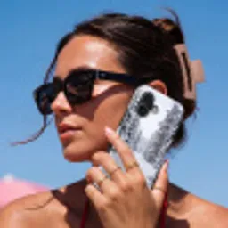 Bos - Winter - Sneeuw - Pad - Natuur Toughcase MagSafe Apple iPhone 17 klein -Sfeer2V