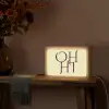Oh hi - Geel - Monogram Light Box met kabel (Tafellamp) klein -sfeer4