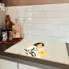 Vrouw - Bloem - Geel - Minimalistisch Inductie beschermer vinyl 3mm klein -sfeer3