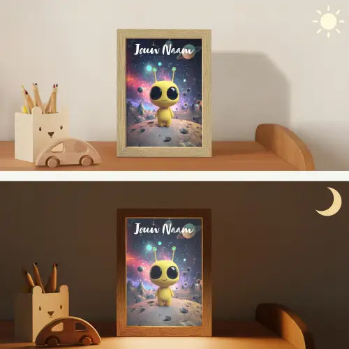 Alien - Ruimte - Geel - Planeten Light Box met kabel (Kinderlampje) klein -sfeer3_kind