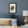 Palmblad - Subtiel - Groen - beige fotolijst zwart zonder passe partout klein -sfeer3