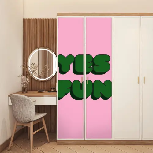 Yes fun - Groen - Roze deurposter klein -sfeer3