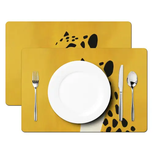 Cheetah - Illustratie - Geel Placemat vinyl groot -zzsfeer2_Kitchenyeah-website