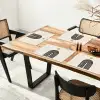 Minimalistisch - Zwarte boog - Gouden cirkel Placemat vinyl groot -zzsfeer4_Kitchenyeah-website