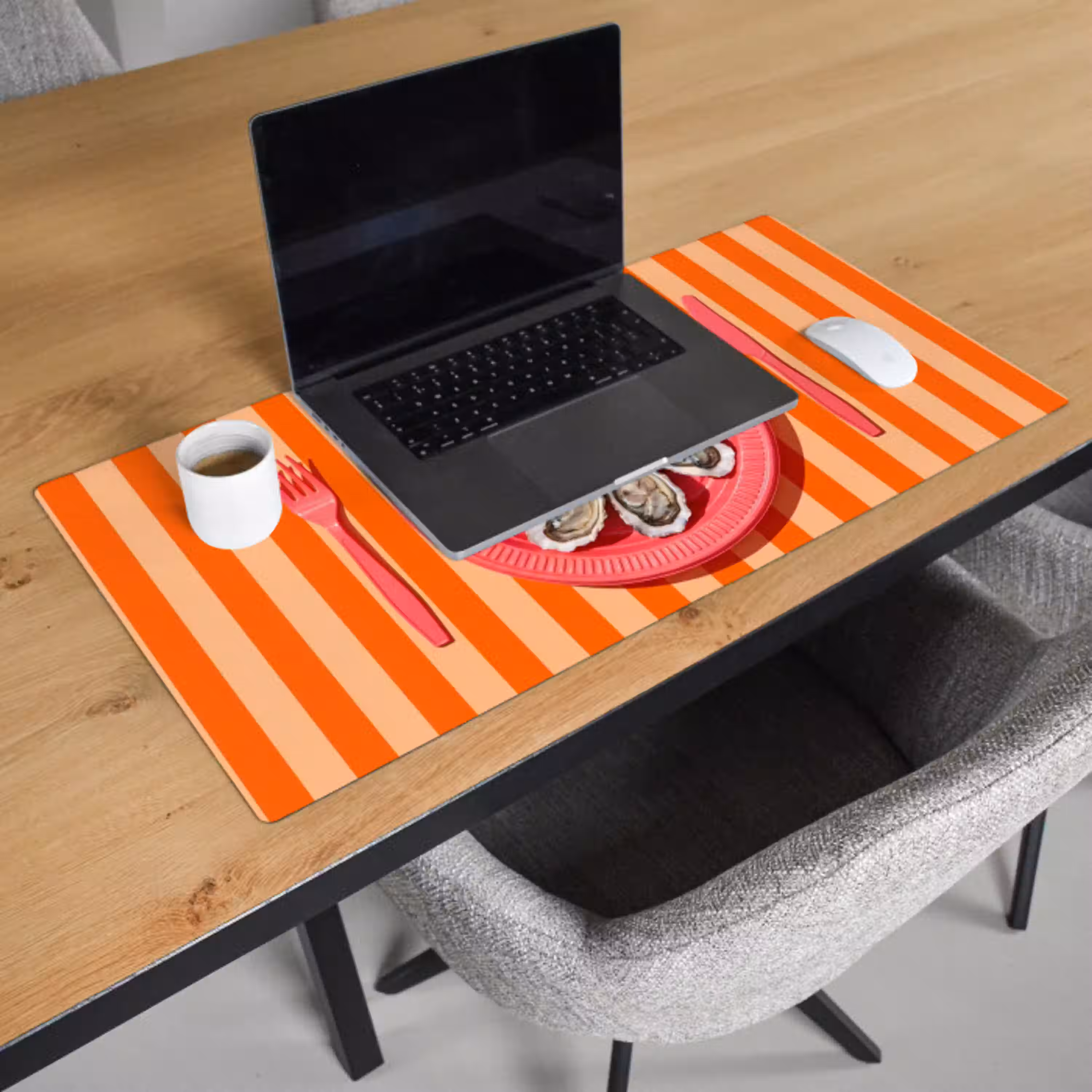 Eten - Oester - Zeevruchten - Oranje - Modern Muismat XXL klein -sfeer1