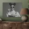 Vrouw - Pasta - Zonnebril PET vilt klein -sfeer2