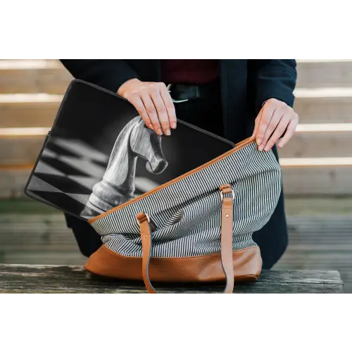 Paard - Hout - Schaalbord - Zwart laptophoes neopreen klein -tas