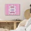 More coffee - Roze - Paars - Strepen - Mok PET vilt klein -sfeer3