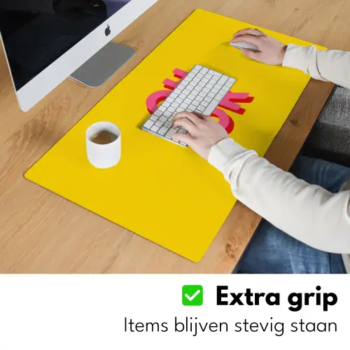 Oh ok - 3D - Geel - Roze Muismat XXL klein -sfeer3