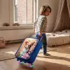 Hond in bloemenveld met vlinders Kinderkoffer - Blauw klein -sfeer1