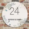 Bloemen - Beige - Klassiek Naambord Rond klein -sfeer2