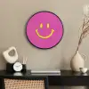 Smiley - Vrolijk - Roze Fotolijst rond zonder passe partout klein -sfeer1