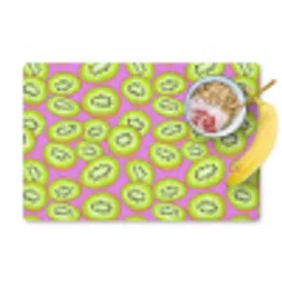 Kiwi - Speels - Groen Placemat vinyl groot 368 -zzzproduct_Kitchenyeah-website