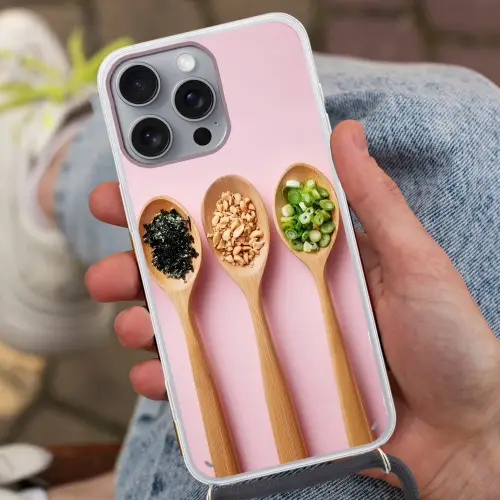 Ingrediënten - Lepels - Hout - Roze Hoesje iPhone 16 Pro Max met koord klein -sfeer3