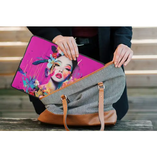 Vrouw - Portret - Abstract - Paars laptophoes neopreen klein -tas