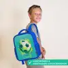 Voetbal - Verfspatten - Groen - Blauw Kinderrugzak - Blauw middel -sfeer3_NL