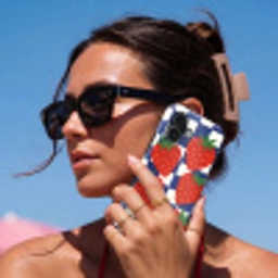 Geblokt - Blauw - Aardbeien Toughcase MagSafe Apple iPhone 17 klein -Sfeer2V