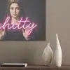 Ironisch - Tekst - Neon PET vilt klein -sfeer6_closeup