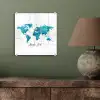 Wereldkaart - Blauw - Kleurrijk plexiglas 5mm klein -sfeer3