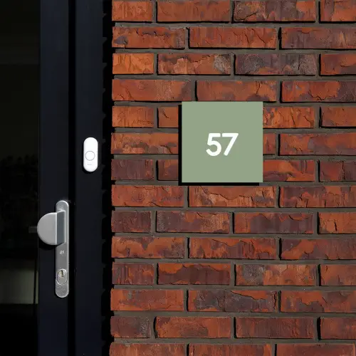 Effen olijfgroen - Traditioneel Naambord Vierkant klein -sfeer1-XS