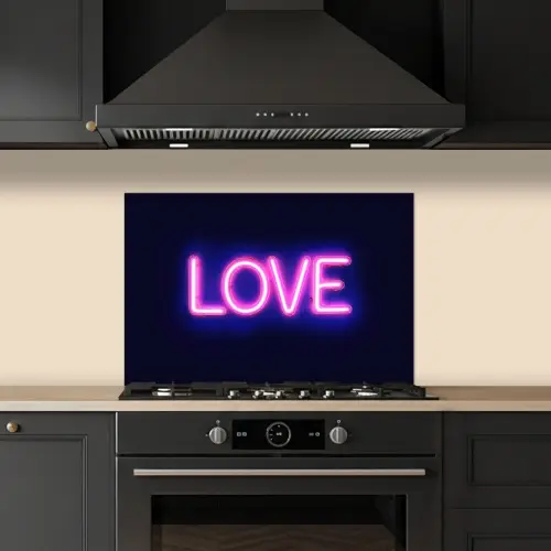 Neon - Love - Valentijn keuken achterwand spatscherm klein -sfeer1