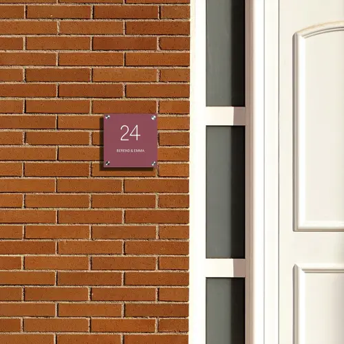 Donker oudroze - Klassiek Naambord Vierkant klein -sfeer3-XS