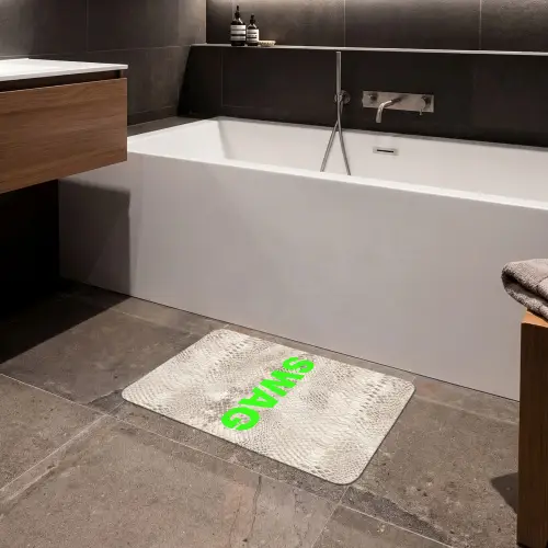 Slangenprint - SWAG - Neon - Groen Badmat klein -sfeer3