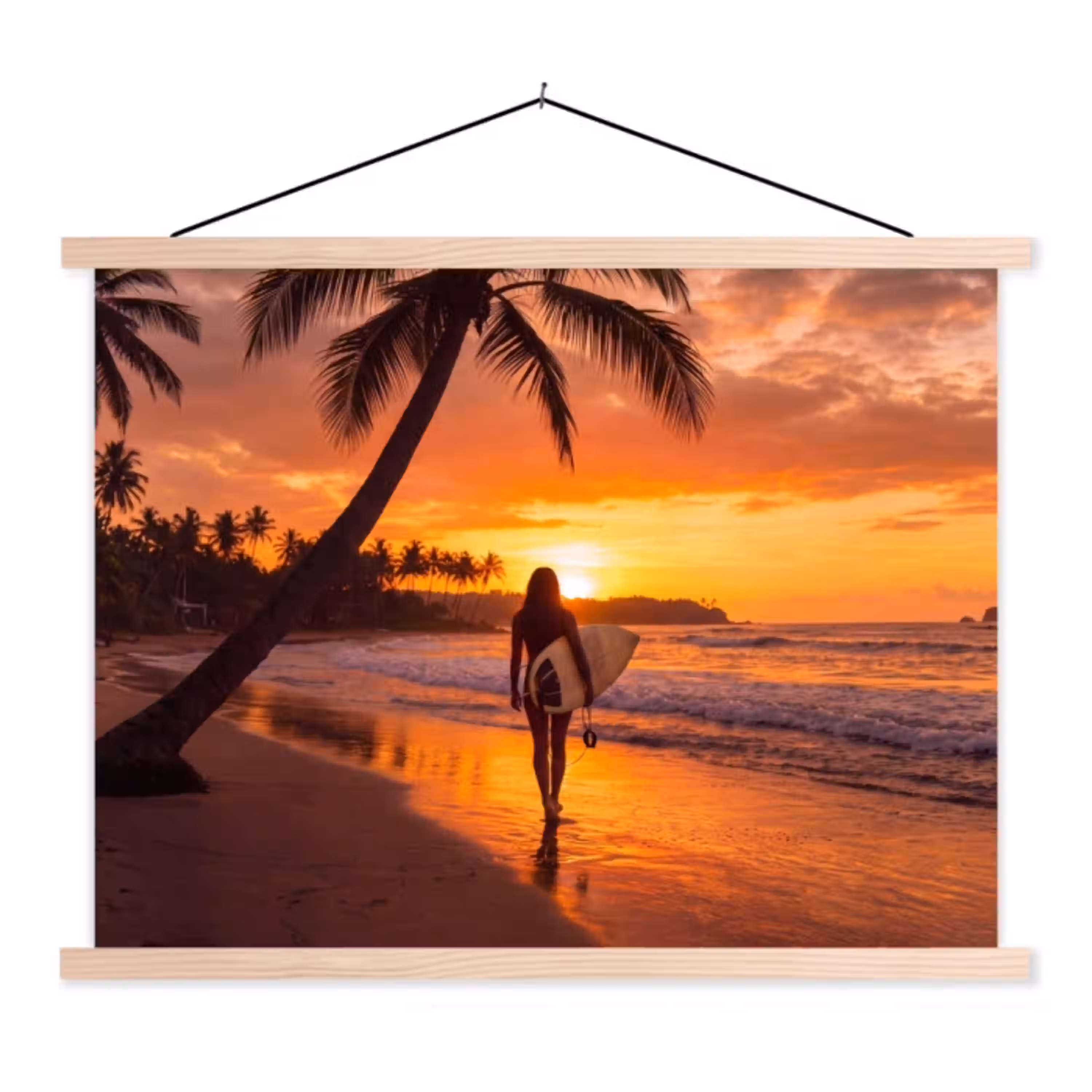 Vrouw - Surfplank - Strand - Zonsondergang - Oranje textielposter latten blank klein -3d
