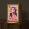 Portret - Bloemenkroon - Vrouw Light Box met kabel (Tafellamp) klein -z3d_website