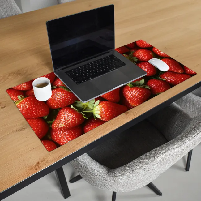 Aardbei - Fruit - Rood Muismat XXL klein -sfeer1