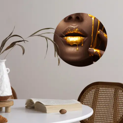 Goud - Vrouw - Verf - Lippen - Luxe Wandcirkel behangsticker klein -sfeer3