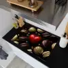 Macarons - Rood - Hart Inductie beschemer met haakjes klein -sfeer1