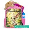 Konijn - Zonlicht - Sprookjesachtig - Vlinder Kinderrugzak - Roze middel -inhoud_NL