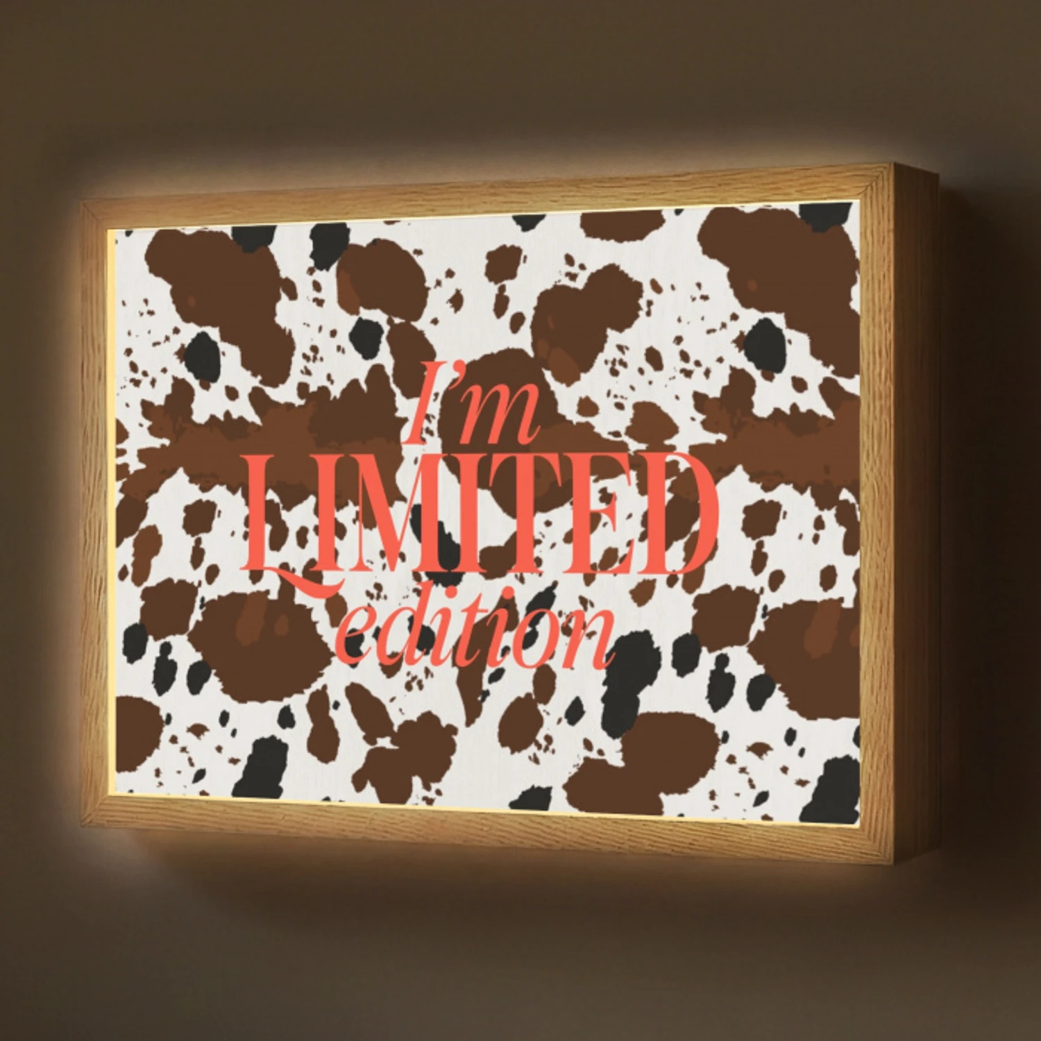 Koeienprint - Limited edition - Rood Light Box met batterij (Wandlamp) middel -z3d_website