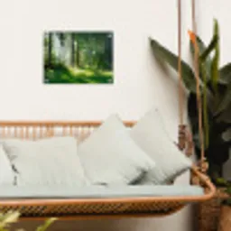 Zonnestralen in een groen bos tuinposter los doek klein -sfeer7